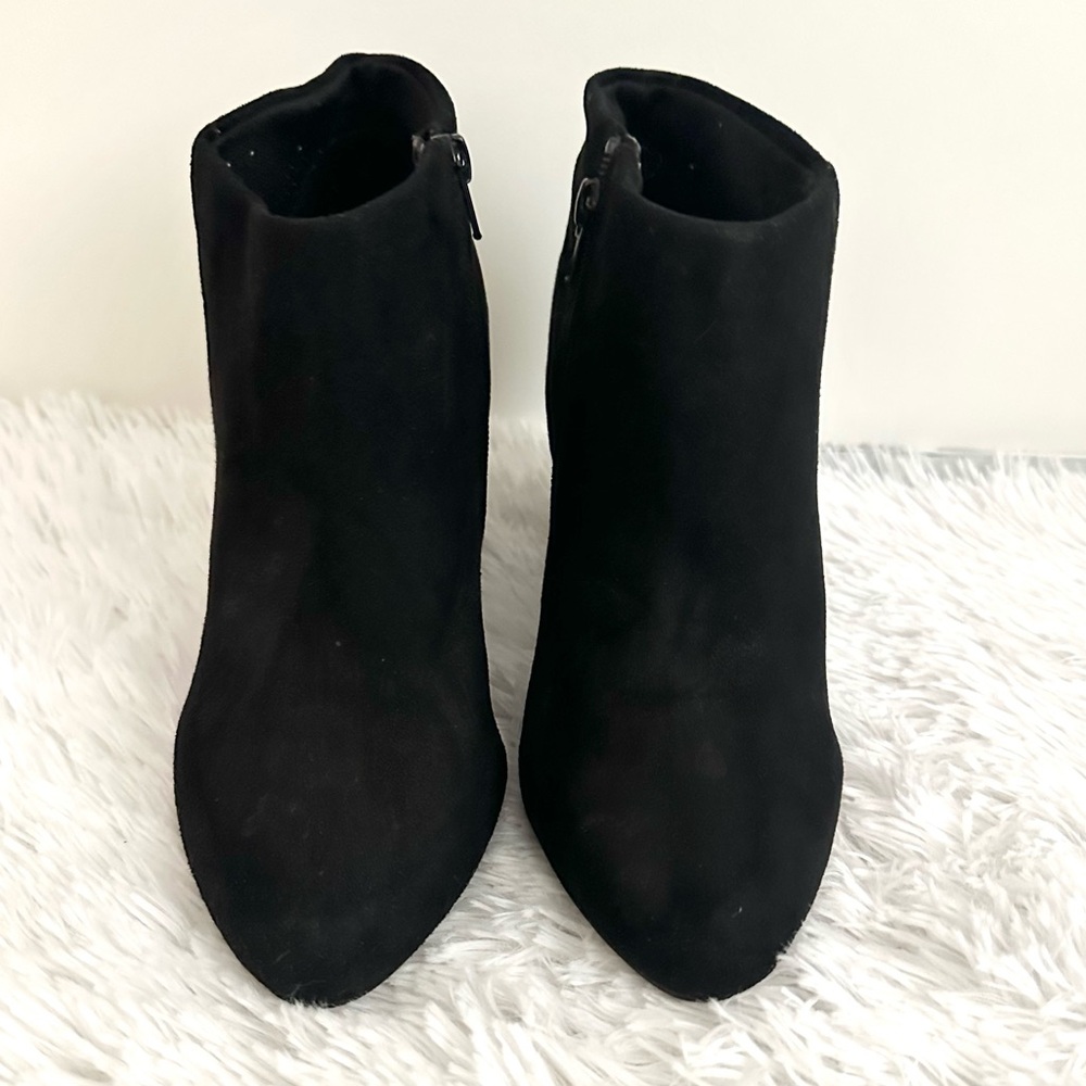 Elegant Black Ankle Boots